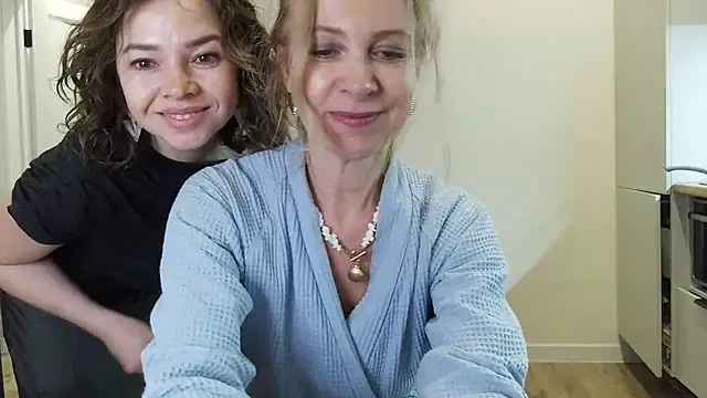 Selenneh online show from July 13, 7:16 pm