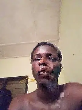 Snapshot of loLouis chatting on June 24, 5:12 pm loLouis online show from June 24, 5:12 pm
