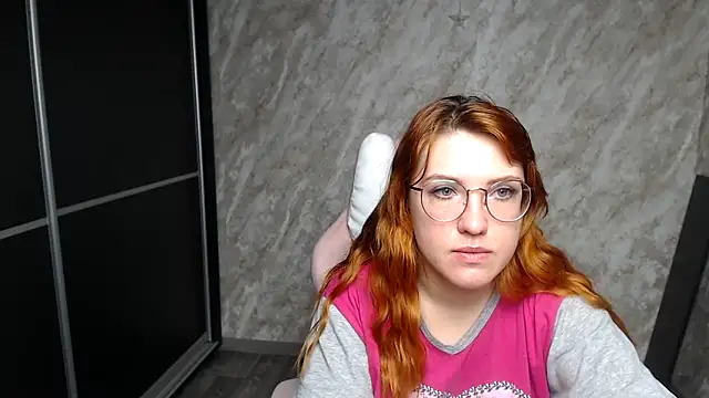 Reginasmilee online show from March 5, 3:35 am