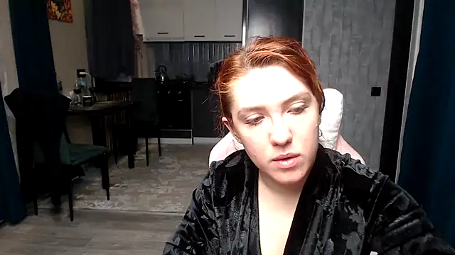 Reginasmilee online show from April 7, 2:34 am