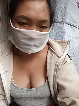 Snapshot of Hiha-nn chatting on July 24, 6:11 am Hiha-nn online show from July 24, 6:11 am