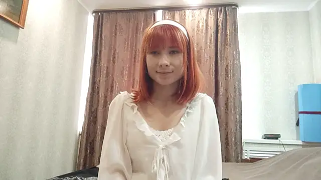 CadieShy online show from June 29, 10:15 am