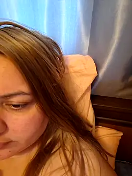 Snapshot of meryem888 chatting on July 1, 3:12 pm meryem888 online show from July 1, 3:12 pm