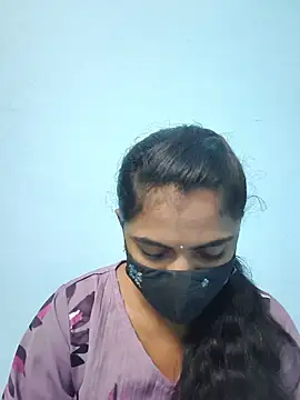 Snapshot of Megavarthinii chatting on July 10, 3:25 pm Megavarthinii online show from July 10, 3:25 pm