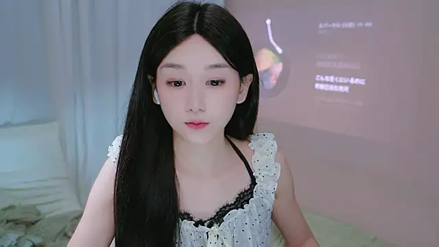 littlefairy- online show from June 28, 2:01 pm