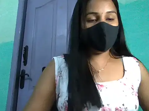 Snapshot of RedWineMathupriya chatting on July 9, 7:56 am RedWineMathupriya online show from July 9, 7:56 am