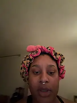 Snapshot of PassionFruitttt chatting on July 14, 5:56 am PassionFruitttt online show from July 14, 5:56 am