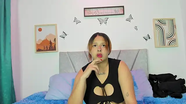 Snapshot of CamilaStartt chatting on June 27, 4:17 am CamilaStartt online show from June 27, 4:17 am