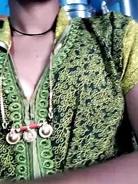 Snapshot of preethi_telugu66 chatting on July 6, 11:40 am preethi telugu66 online show from July 6, 11:40 am