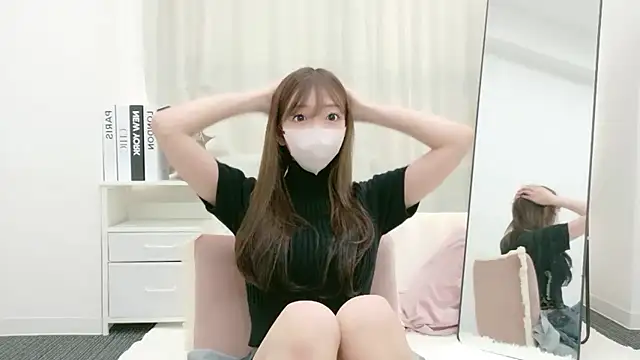 miuchan v online show from July 8, 7:13 am