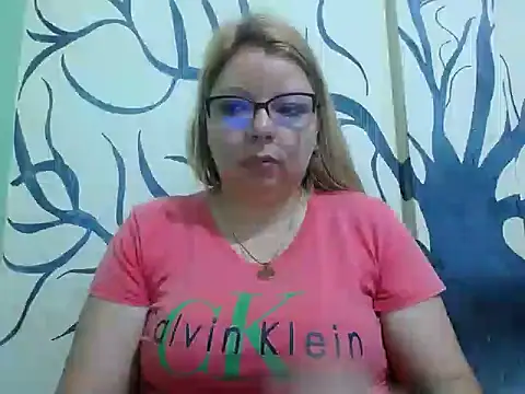 Lunay Hot online show from July 8, 11:26 am