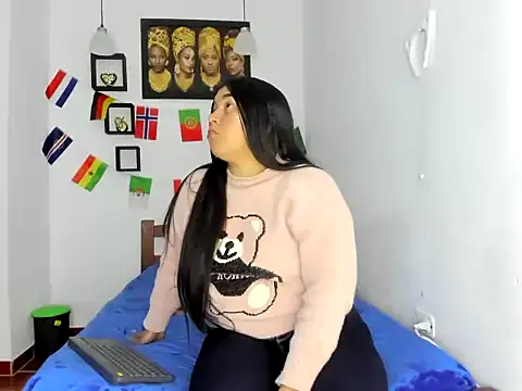naughty blackhair online show from June 27, 12:37 am