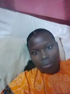 Snapshot of baby-laura chatting on June 27, 3:00 am baby-laura online show from June 27, 3:00 am