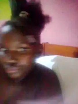 Snapshot of baby-laura chatting on July 13, 6:44 pm baby-laura online show from July 13, 6:44 pm