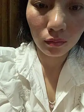 Snapshot of bana007 chatting on July 6, 10:12 am bana007 online show from July 6, 10:12 am