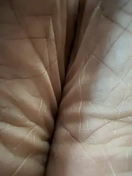 Snapshot of Any_lolii chatting on June 26, 10:30 am Any lolii online show from June 26, 10:30 am