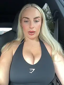 BIGTITBLONDEUK online show from July 3, 8:21 am