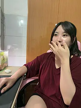 Snapshot of QuynhAnh68 chatting on July 3, 2:34 pm QuynhAnh68 online show from July 3, 2:34 pm