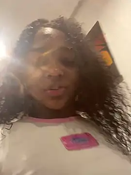 Snapshot of -Brittany- chatting on July 9, 7:40 pm -Brittany- online show from July 9, 7:40 pm