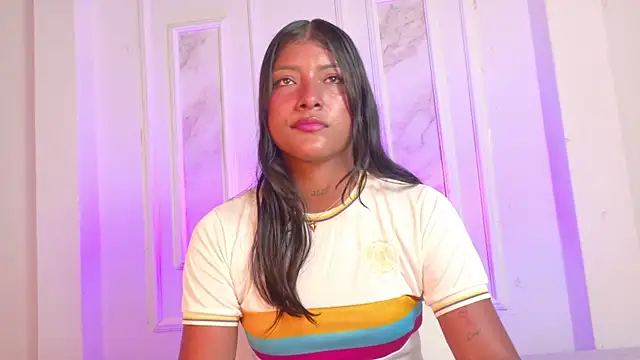 Snapshot of Alexa__5 chatting on July 7, 7:51 pm Alexa 5 online show from July 7, 7:51 pm
