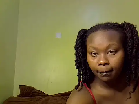 Snapshot of Lunakapshee chatting on July 5, 12:23 pm Lunakapshee online show from July 5, 12:23 pm