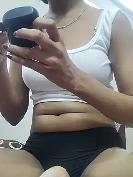 Snapshot of Hot__Rozy chatting on July 2, 5:30 pm Hot Rozy online show from July 2, 5:30 pm