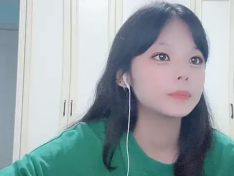 lila82828 online show from July 7, 11:58 am