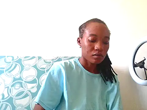 Playful queen online show from July 9, 11:25 am