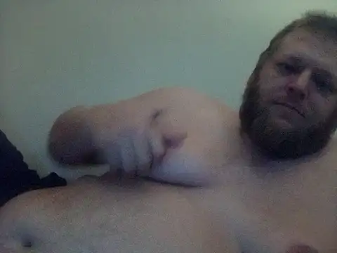 Snapshot of rugrat28110 chatting on July 9, 7:40 pm rugrat28110 online show from July 9, 7:40 pm