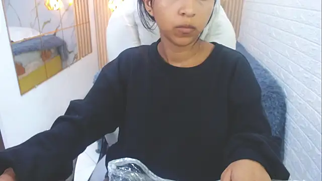 girl p  online show from July 1, 6:26 am