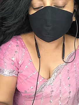 Snapshot of Your-Nitya chatting on July 28, 7:39 pm Your-Nitya online show from July 28, 7:39 pm