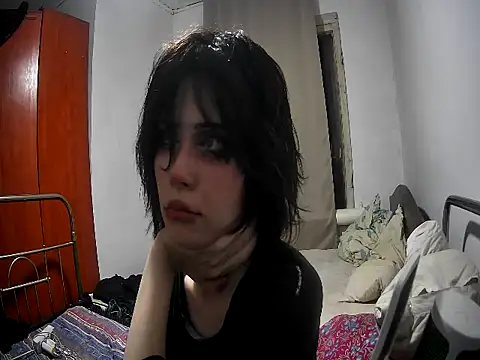 Snapshot of UwUwik chatting on July 1, 1:29 am UwUwik online show from July 1, 1:29 am
