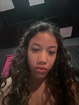 Snapshot of Mayaloso chatting on July 7, 12:35 am Mayaloso online show from July 7, 12:35 am