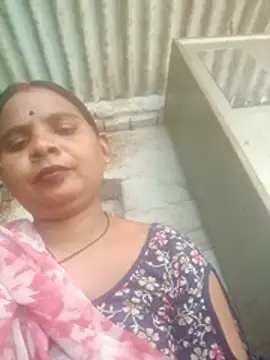 Snapshot of Hott_janavi chatting on July 15, 8:52 am Hott janavi online show from July 15, 8:52 am