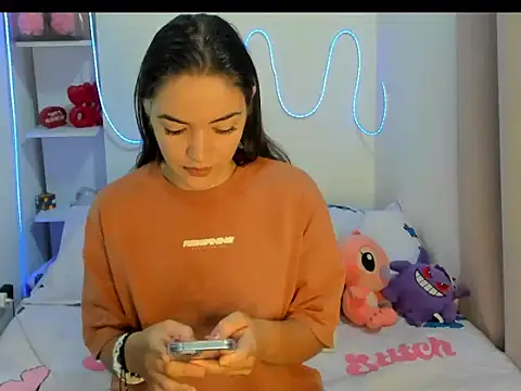 Snapshot of antonella_0396 chatting on July 2, 3:07 pm antonella 0396 online show from July 2, 3:07 pm