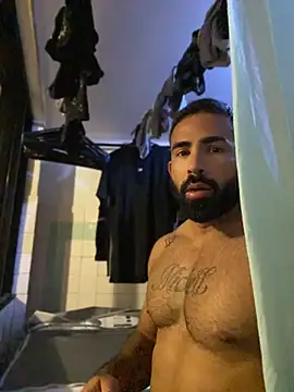 Snapshot of JAKE_KING_HOT chatting on July 8, 12:48 am JAKE KING HOT online show from July 8, 12:48 am