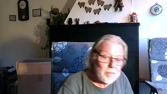 Snapshot of wiewerner_2 chatting on July 2, 7:42 pm wiewerner 2 online show from July 2, 7:42 pm