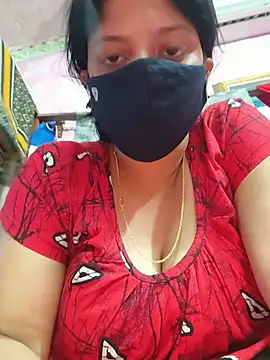 Snapshot of moumondal4 chatting on July 11, 9:23 am moumondal4 online show from July 11, 9:23 am