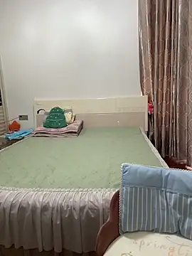 Snapshot of xiaoyizi20261 chatting on July 5, 7:59 am xiaoyizi20261 online show from July 5, 7:59 am