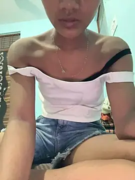 Snapshot of Ex_priya4 chatting on July 14, 6:35 pm Ex priya4 online show from July 14, 6:35 pm