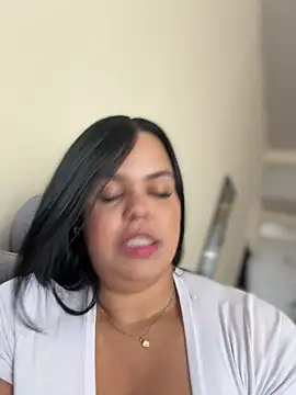 AliceStarshine online show from March 29, 4:51 pm