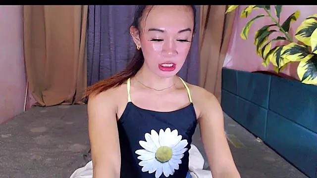 Snapshot of itsmepaulen chatting on July 7, 2:43 pm itsmepaulen online show from July 7, 2:43 pm