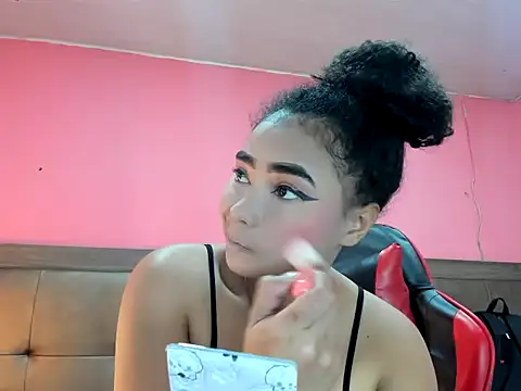 Snapshot of Naomi_Moon_ chatting on July 11, 7:27 pm Naomi Moon online show from July 11, 7:27 pm