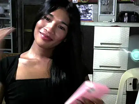 Snapshot of sanya_morenax chatting on July 13, 6:22 pm sanya morenax online show from July 13, 6:22 pm