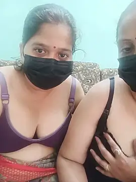 Snapshot of Sexy-Bhabhi-10 chatting on July 13, 6:49 am Sexy-Bhabhi-10 online show from July 13, 6:49 am