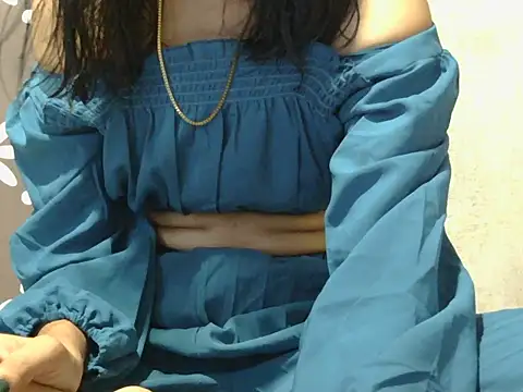 DesiQueenLive online show from July 27, 7:04 am