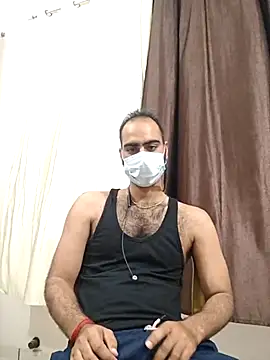 Snapshot of darinda9090 chatting on July 13, 11:57 am darinda9090 online show from July 13, 11:57 am