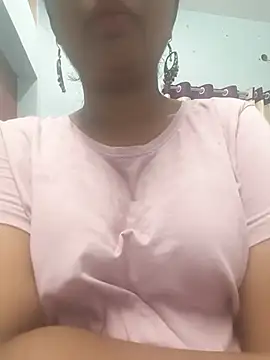 Snapshot of sameera-bb26 chatting on July 13, 6:11 pm sameera-bb26 online show from July 13, 6:11 pm