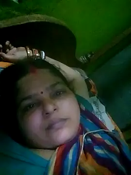 Snapshot of hot_bhabi1 chatting on July 7, 9:02 am hot bhabi1 online show from July 7, 9:02 am
