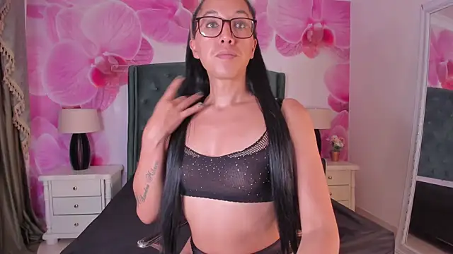 Snapshot of ISABELLA_STARR chatting on July 8, 7:29 pm ISABELLA STARR online show from July 8, 7:29 pm